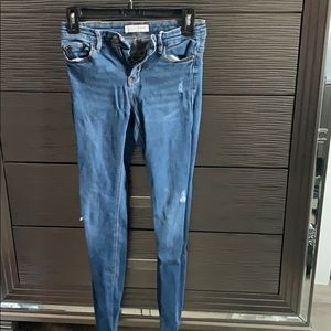 Skinny jeans